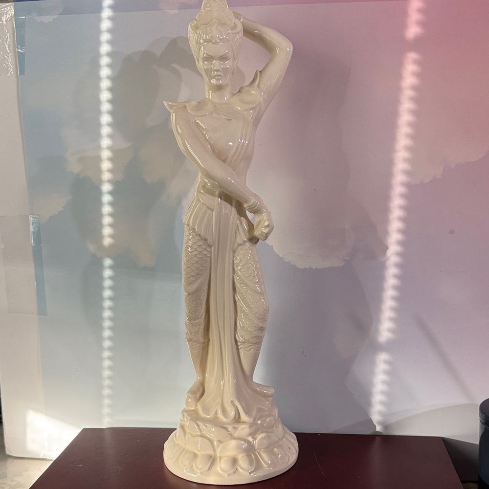Vintage white ceramic or porcelain Asian female figurine by Maurine Downing